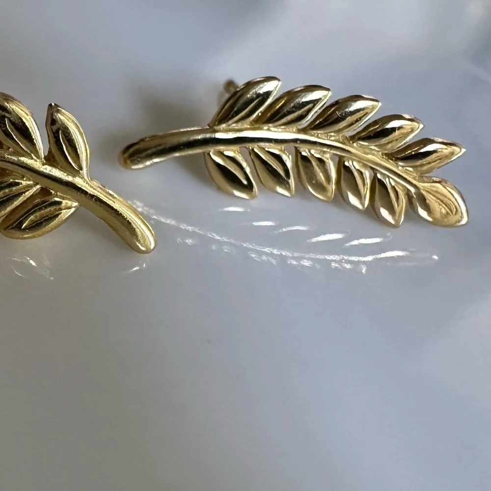 14k Gold Leaf Stud Earrings